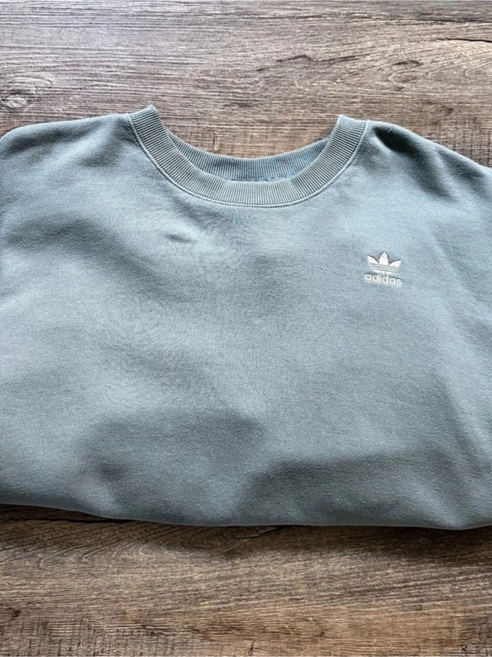 adidas Adicolor Classics 3-Stripes Crew Sweatshirt Medium